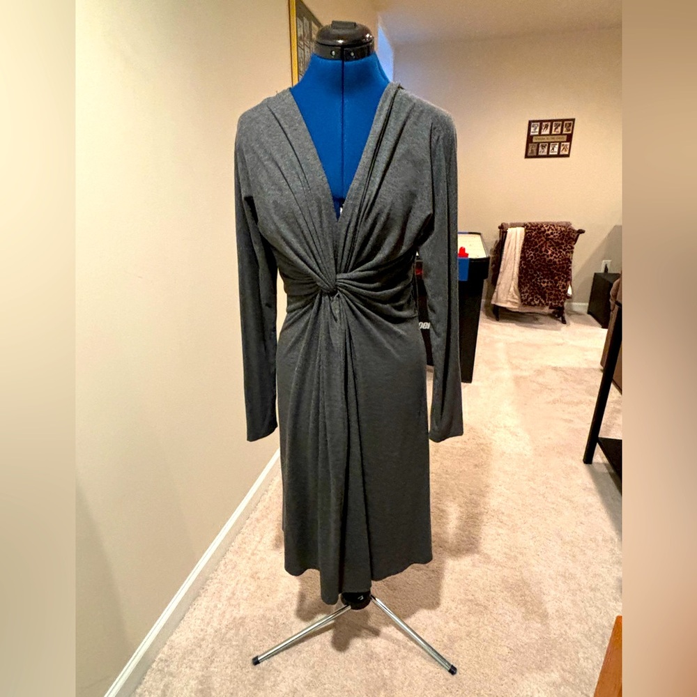 Dress with twist detail